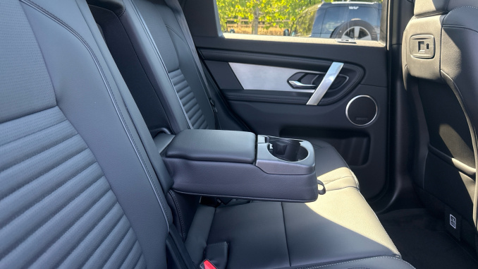Land Rover Discovery Sport 1.5 P270e Landmark 5dr Auto [5 Seat] Station Wagon - Image 40